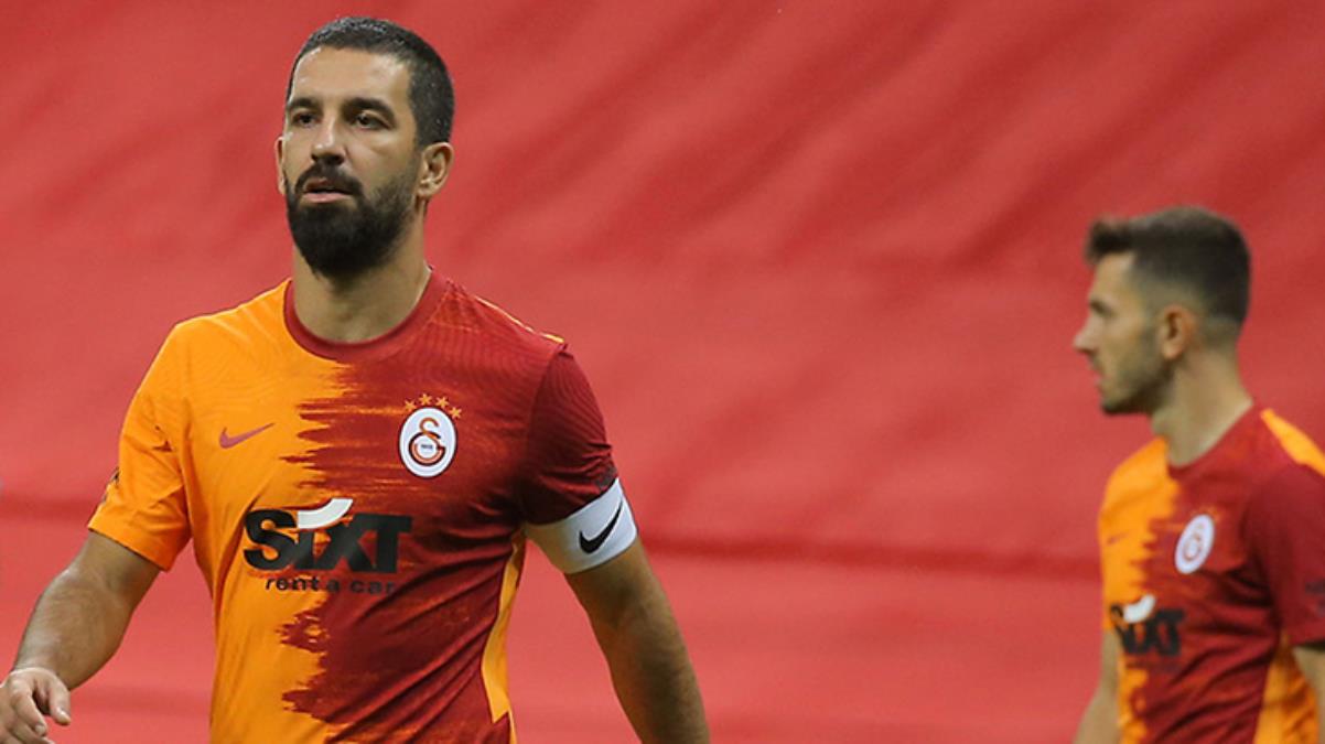 Arda Turan dan Hataylı futbolcuya tepki: Zamana oynama kaptan