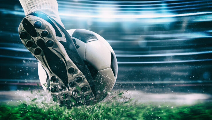 Futbol Saha Ölçüleri ve Futbolda Kullanılan Malzemeler