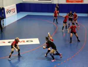 Hentbolda Top Tutma ve Top Sürme